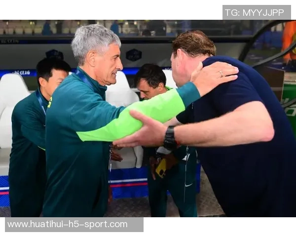 法比奥与马马杜马莱莱携手备战新赛季全力以赴训练中